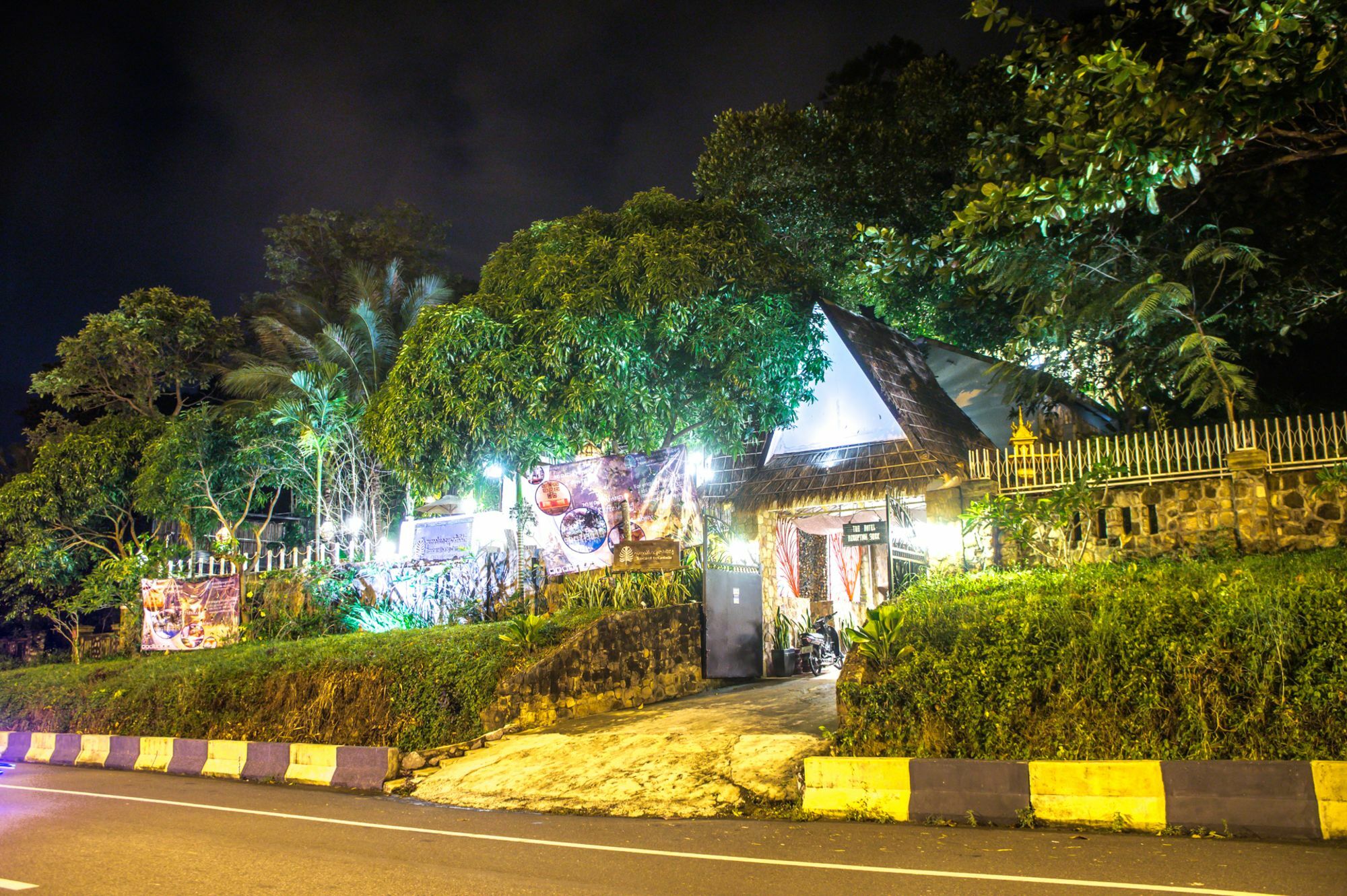 Tropical Hill Kep Cambodia Hotell Eksteriør bilde