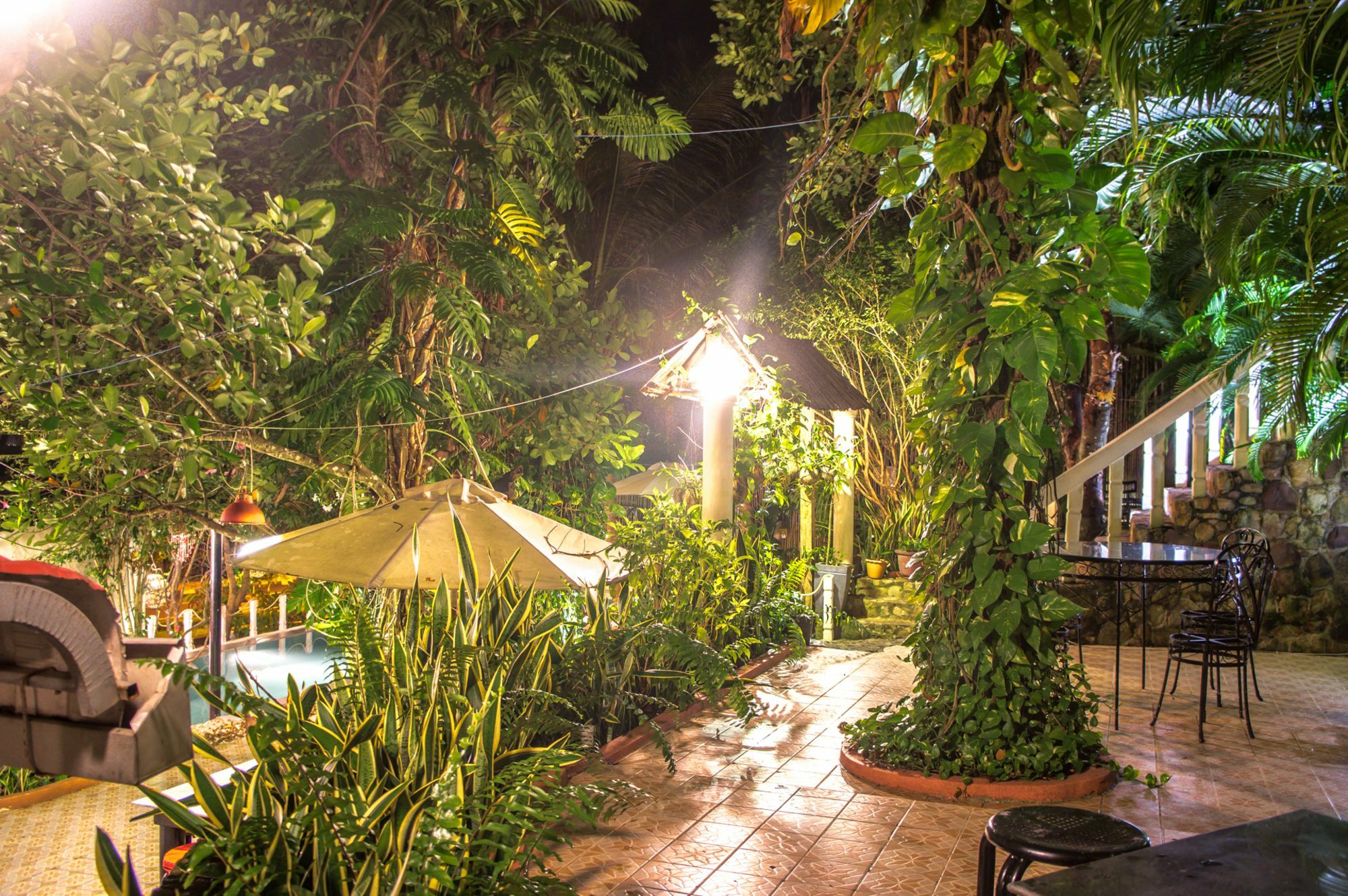 Tropical Hill Kep Cambodia Hotell Eksteriør bilde